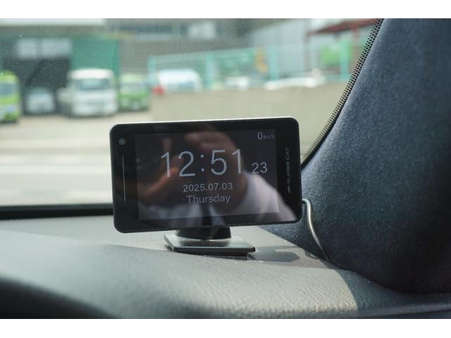 ＬＳ ＬＳ４６０　Ｆスポーツ　黒革　純正ナビ　Ｂカメラ　フルセグＴＶ　ＴＶキャンセラー　ＢＳＭ　ハンドルヒーター　シートヒーター　シートクーラー　メモリ付きＰシート　Ｐバックドア　ＥＴＣ　パドルシフト　スマートキー　オートホールド（17枚目）