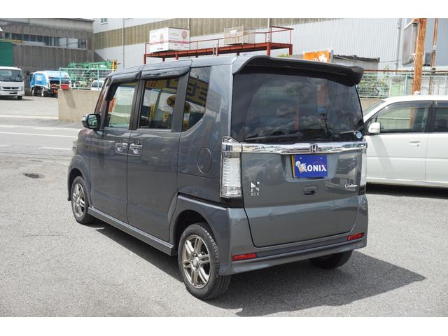 Ｎ－ＢＯＸカスタム Ｇ・ターボパッケージ　両側電動スライドドア　純正ナビ　ＴＶ　スマートキー　ＥＴＣ　ターボ車　ＨＩＤ　オートライト　クルーズコントロール　社外ＡＷ　パドルシフト　４ＷＤ（6枚目）