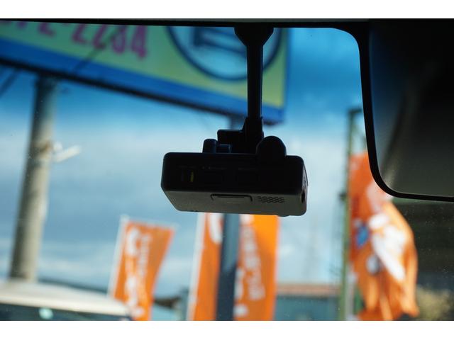 タント カスタムＲＳ　トップエディションリミテッドＳＡＩＩＩ　両側電動スライドドア　純正ナビ　パノラマモニター　シートヒーター　ドラレコ　ＥＴＣ　ＡＨＢ　ＬＥＤヘッドライト　衝突軽減　純正アルミ　スマートキー　ターボ車（13枚目）