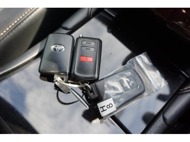 ハリアー プレミアム　４ＷＤ　モデリスタエアロ　純正９インチナビ　Ｂカメラ　フルセグＴＶ　Ｂｌｕｅｔｏｏｔｈオーディオ　ハーフレザーシート　Ｐバックドア　レーンキープ　クルーズＣ　ＬＥＤヘッドライト　ＥＴＣ　スマートキー（17枚目）