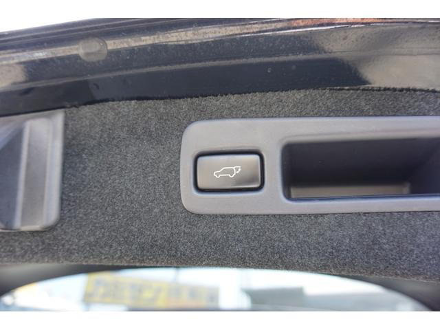 ハリアー プレミアム　４ＷＤ　モデリスタエアロ　純正９インチナビ　Ｂカメラ　フルセグＴＶ　Ｂｌｕｅｔｏｏｔｈオーディオ　ハーフレザーシート　Ｐバックドア　レーンキープ　クルーズＣ　ＬＥＤヘッドライト　ＥＴＣ　スマートキー（24枚目）