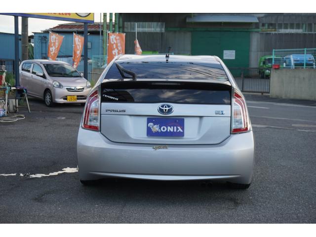 プリウス Ｓ　純正ナビ　ＴＶ　ＨＩＤ　ＬＥＤフォグライト　オートライト　１７ＡＷ　スマートキー　ＥＴＣ　オートエアコン　車高調　ステアリングスイッチ（5枚目）