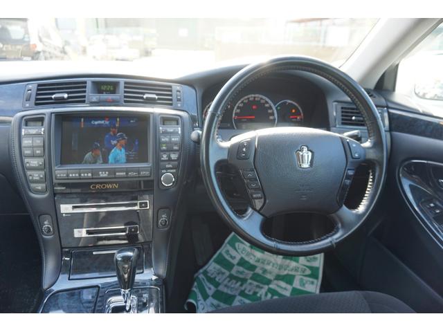 クラウン アスリート　６０ｔｈスペシャルエディション　純正ＨＤＤナビ　バックカメラ　フルセグＴＶ　シートヒーター　クルーズコントロール　スマートキー２コ　ＨＩＤ　オートライト　ＥＴＣ　社外ＡＷ（11枚目）