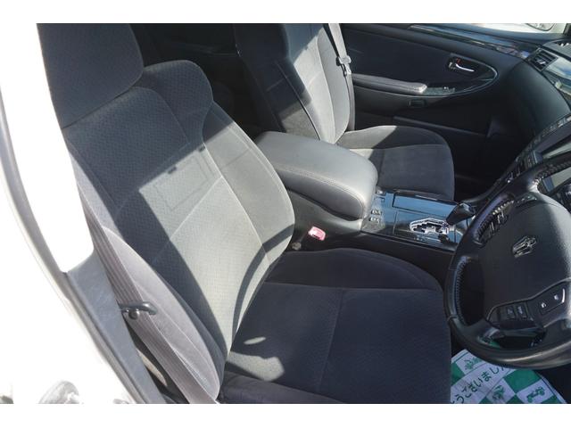 クラウン アスリート　６０ｔｈスペシャルエディション　純正ＨＤＤナビ　バックカメラ　フルセグＴＶ　シートヒーター　クルーズコントロール　スマートキー２コ　ＨＩＤ　オートライト　ＥＴＣ　社外ＡＷ（14枚目）