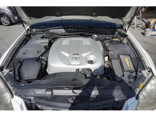 クラウン アスリート　６０ｔｈスペシャルエディション　純正ＨＤＤナビ　バックカメラ　フルセグＴＶ　シートヒーター　クルーズコントロール　スマートキー２コ　ＨＩＤ　オートライト　ＥＴＣ　社外ＡＷ（19枚目）