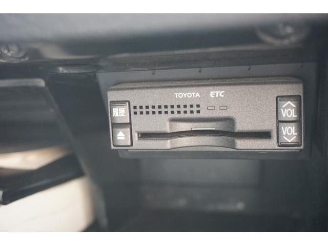 クラウン アスリート　６０ｔｈスペシャルエディション　純正ＨＤＤナビ　バックカメラ　フルセグＴＶ　シートヒーター　クルーズコントロール　スマートキー２コ　ＨＩＤ　オートライト　ＥＴＣ　社外ＡＷ（27枚目）