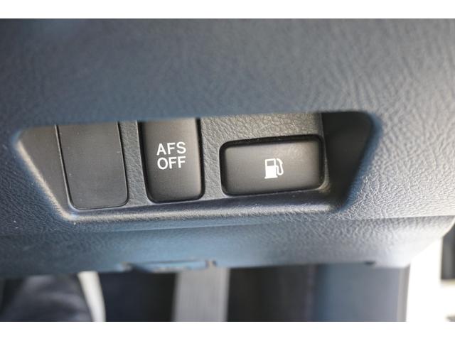 クラウン アスリート　６０ｔｈスペシャルエディション　純正ＨＤＤナビ　バックカメラ　フルセグＴＶ　シートヒーター　クルーズコントロール　スマートキー２コ　ＨＩＤ　オートライト　ＥＴＣ　社外ＡＷ（28枚目）