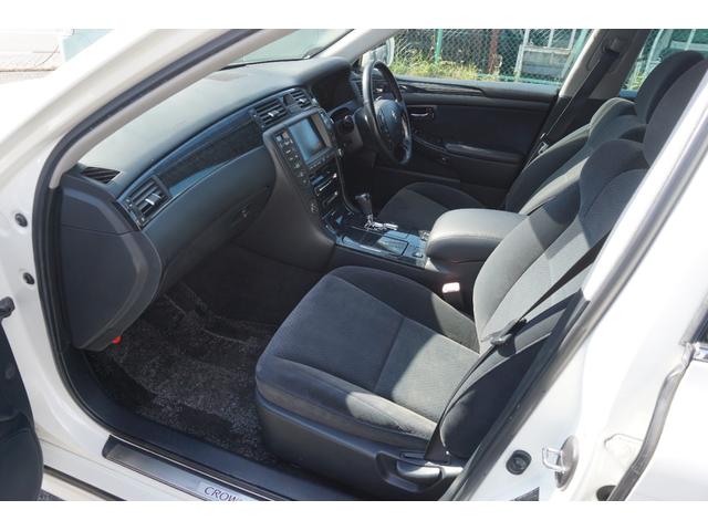 クラウン アスリート　６０ｔｈスペシャルエディション　純正ＨＤＤナビ　バックカメラ　フルセグＴＶ　シートヒーター　クルーズコントロール　スマートキー２コ　ＨＩＤ　オートライト　ＥＴＣ　社外ＡＷ（29枚目）