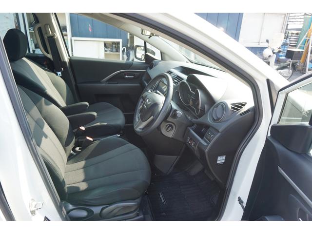 プレマシー ２０Ｓ－スカイアクティブ　両側電動スライドドア　社外ナビ　バックカメラ　フルセグＴＶ　Ｂｌｕｅｔｏｏｔｈオーディオ　スマートキー　ＨＩＤ　オートライト　ＥＴＣ　純正アルミ　オートエアコン　ステアリングスイッチ（16枚目）