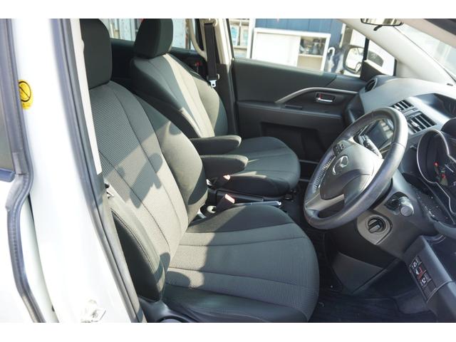 プレマシー ２０Ｓ－スカイアクティブ　両側電動スライドドア　社外ナビ　バックカメラ　フルセグＴＶ　Ｂｌｕｅｔｏｏｔｈオーディオ　スマートキー　ＨＩＤ　オートライト　ＥＴＣ　純正アルミ　オートエアコン　ステアリングスイッチ（20枚目）