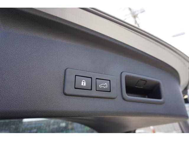 レヴォーグ STIスポーツ EX 本革 純正ナビ Fカメラ Bカメラ Sカメラ TV 衝突軽減S レーンキープ 車線逸脱警報 レーダークルーズ Pバックドア LEDヘッド オートライト ETC パドルS メモリ付Pシート 18AW(25枚目)