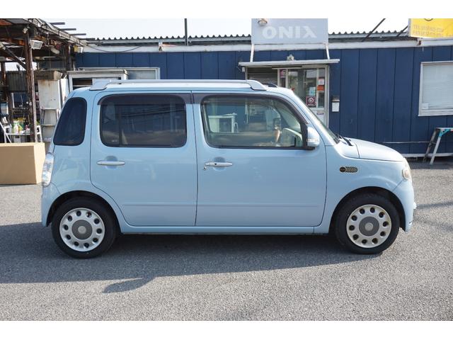 ミラココア ココアプラスＸ　ＭＯＭＯハンドル　スマートキー　純正オーディオ　オートエアコン　ルーフレール（8枚目）