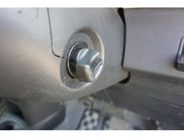 ミラココア ココアプラスＸ　ＭＯＭＯハンドル　スマートキー　純正オーディオ　オートエアコン　ルーフレール（18枚目）