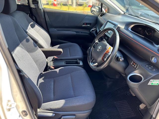 シエンタ ハイブリッドG モデリスタエアロ モデリスタAW 両側電動スライドドア 衝突軽減 レーンキープ AHB 社外ナビ バックカメラ TV Bluetoothオーディオ ETC シートヒーター HID 7人乗り(14枚目)