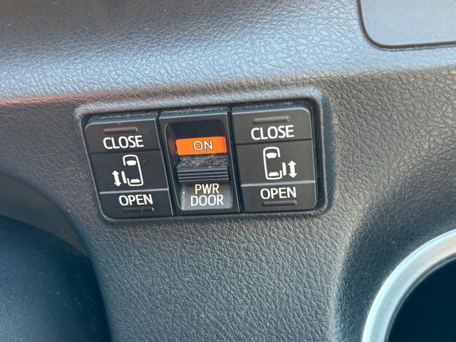 シエンタ ハイブリッドG モデリスタエアロ モデリスタAW 両側電動スライドドア 衝突軽減 レーンキープ AHB 社外ナビ バックカメラ TV Bluetoothオーディオ ETC シートヒーター HID 7人乗り(20枚目)