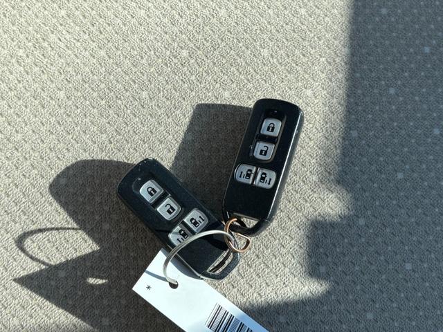 Ｎ－ＢＯＸ＋ Ｇ・Ｌパッケージ　両側電動スライドドア　スマートキー　社外ナビ　バックカメラ　フルセグＴＶ　Ｂｌｕｅｔｏｏｔｈオーディオ　ＨＩＤ　オートライト　オートエアコン（23枚目）