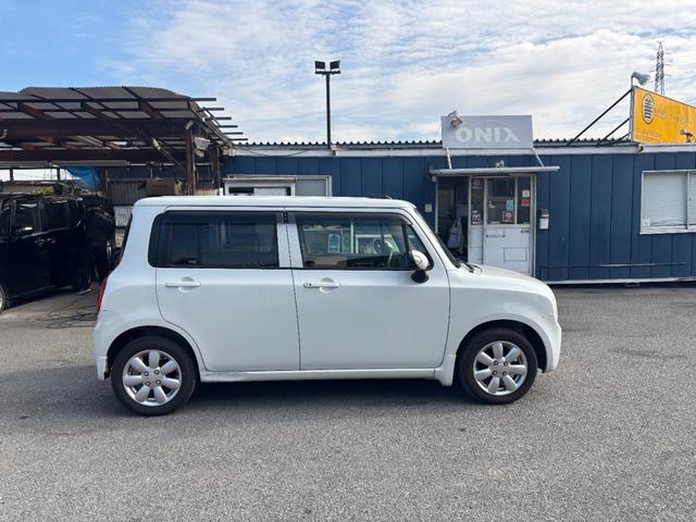 アルトラパン Ｘ　社外ナビ　フルセグＴＶ　Ｂｌｕｅｔｏｏｔｈオーディオ　スマートキー２コ　純正アルミ　ＥＴＣ（8枚目）