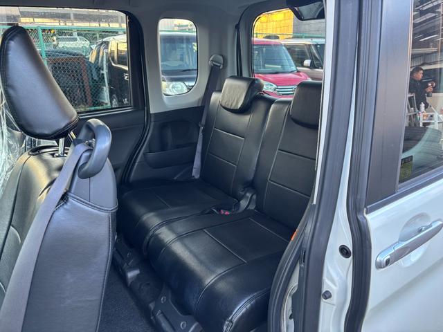 タント カスタムＲＳ　トップエディションＳＡＩＩ　両側電動スライドドア　スマートキー　衝突軽減システム　社外ナビ　バックカメラ　フルセグＴＶ　Ｂｌｕｅｔｏｏｔｈオーディオ　ＬＥＤヘッドライト　オートライト　ＥＴＣ　ターボ車　純正アルミ（10枚目）