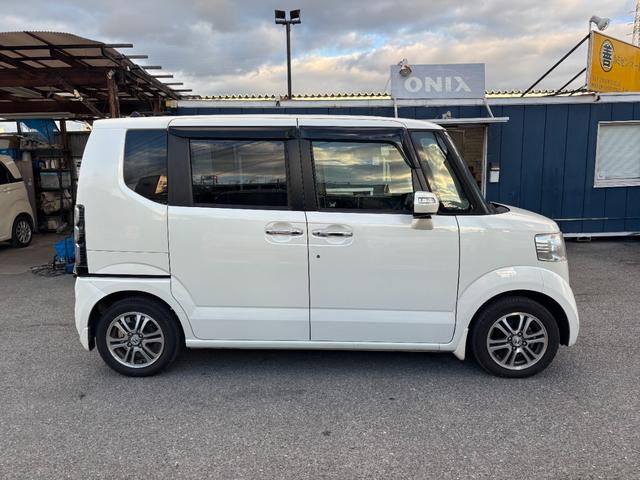 N-BOX G SSパッケージ 両側電動スライドドア スマートキー 社外ナビ バックカメラ フルセグTV Bluetoothオーディオ LEDヘッドライト ETC オートエアコン 純正アルミ(8枚目)