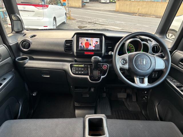 N-BOX G SSパッケージ 両側電動スライドドア スマートキー 社外ナビ バックカメラ フルセグTV Bluetoothオーディオ LEDヘッドライト ETC オートエアコン 純正アルミ(11枚目)