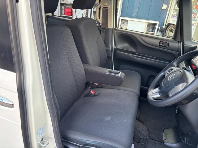 N-BOX G SSパッケージ 両側電動スライドドア スマートキー 社外ナビ バックカメラ フルセグTV Bluetoothオーディオ LEDヘッドライト ETC オートエアコン 純正アルミ(14枚目)