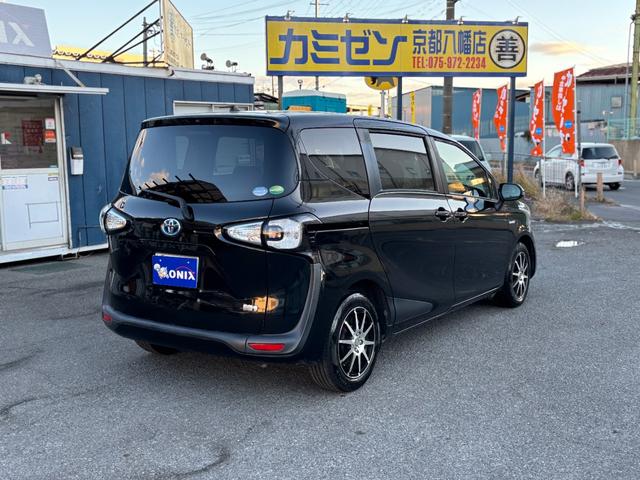 シエンタ ハイブリッドX 純正ナビ バックカメラ TV Bluetoothオーディオ スマートキー2コ 電動スライドドア ETC オートエアコン 社外アルミ 7人乗り(4枚目)