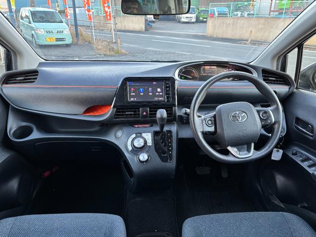 シエンタ ハイブリッドX 純正ナビ バックカメラ TV Bluetoothオーディオ スマートキー2コ 電動スライドドア ETC オートエアコン 社外アルミ 7人乗り(12枚目)