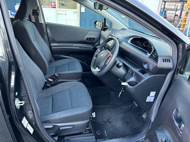 シエンタ ハイブリッドX 純正ナビ バックカメラ TV Bluetoothオーディオ スマートキー2コ 電動スライドドア ETC オートエアコン 社外アルミ 7人乗り(14枚目)