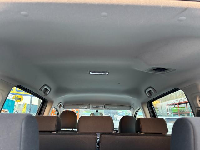 シエンタ ハイブリッドX 純正ナビ バックカメラ TV Bluetoothオーディオ スマートキー2コ 電動スライドドア ETC オートエアコン 社外アルミ 7人乗り(18枚目)