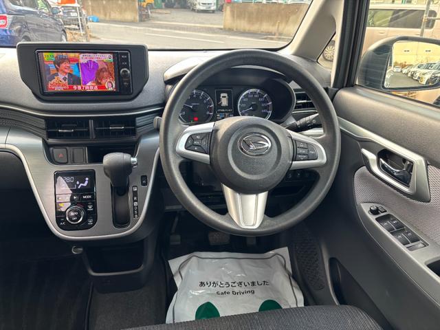 ムーヴ カスタム　Ｘ　ＳＡＩＩ　衝突軽減システム　純正ナビ　バックカメラ　フルセグＴＶ　Ｂｌｕｅｔｏｏｔｈオーディオ　ＬＥＤヘッドライト　オートライト　ＥＴＣ　社外アルミ　スマートキー　オートエアコン（13枚目）