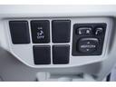 Ｓ　純正ナビ　ＴＶ　ＨＩＤ　ＬＥＤフォグライト　オートライト　１７ＡＷ　スマートキー　ＥＴＣ　オートエアコン　車高調　ステアリングスイッチ（20枚目）