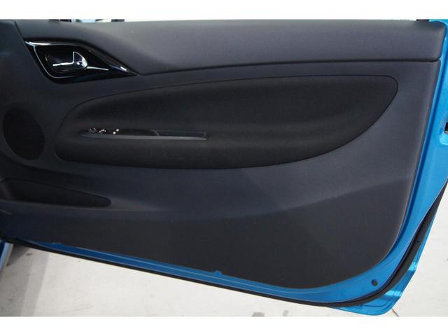 シック 記録簿・禁煙車・盗難防止・キーレス・ETC・クルーズコントロール・オートマチックハイビーム・CD(34枚目)