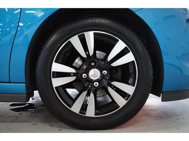 シック 記録簿・禁煙車・盗難防止・キーレス・ETC・クルーズコントロール・オートマチックハイビーム・CD(39枚目)