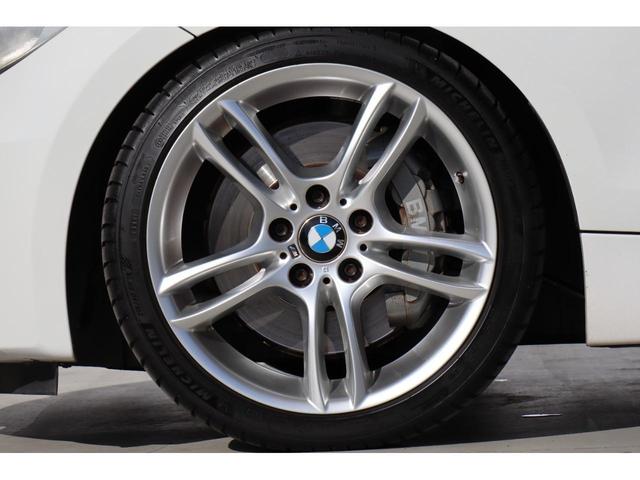 135i Mスポ・ローダウンサス・パワーシート・レザー内装・ドライブレコーダー・シートヒーター・パドルシフト・オートライト・ETC・AUX・CD・DTC・ナビ・HID・スマートキー・R18AW(47枚目)