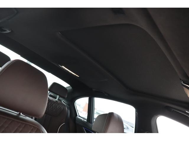 740i Mスポーツ 衝突軽減B・追クル・サンルーフ・LKA・BSA・ステアシ・Pアシ・360度カメラ・ドラレコ・レーダー・オートクロージャ・Pシート(ヒーター/クーラー)・エアサス・地ナビ・HKスピーカー(51枚目)