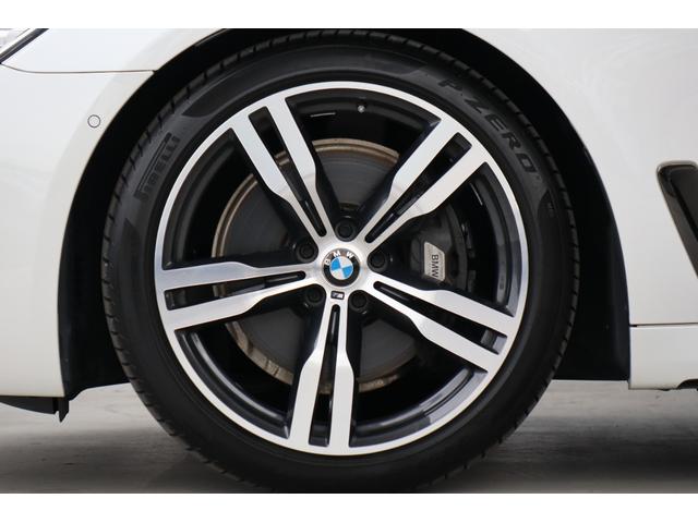 740i Mスポーツ 衝突軽減B・追クル・サンルーフ・LKA・BSA・ステアシ・Pアシ・360度カメラ・ドラレコ・レーダー・オートクロージャ・Pシート(ヒーター/クーラー)・エアサス・地ナビ・HKスピーカー(68枚目)