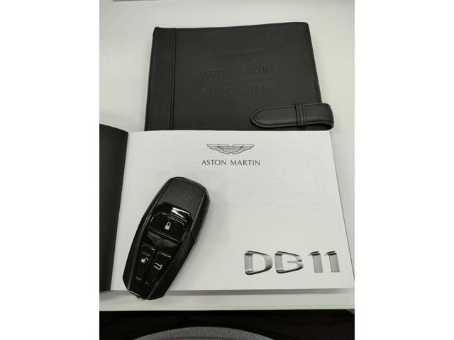 アストンマーティン ＤＢ１１