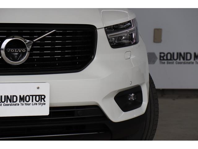 ＸＣ４０ Ｔ４　ＡＷＤ　Ｒデザイン　サンルーフ・ハーマンカードン・ディスプレイオーディオ・ＦＲドラレコ・３６０度カメラ・衝突軽減ブレーキ・追従クルコン・ＬＫＡ・ＢＳＡ・ＣＴＡ・オフロードモード・地ナビ・Ｂｌｕｅｔｏｏｔｈ・Ｒ１９（6枚目）