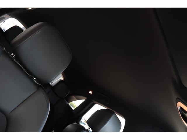 マカン マカン　パドルシフト・レーダー・運転席Ｐシート・純正ナビ・ＤＴＶ・バックカメラ・サイドカメラ・クルーズコントロール・スポーツモード・オフロードモード・シートヒーター・スマートキー（34枚目）