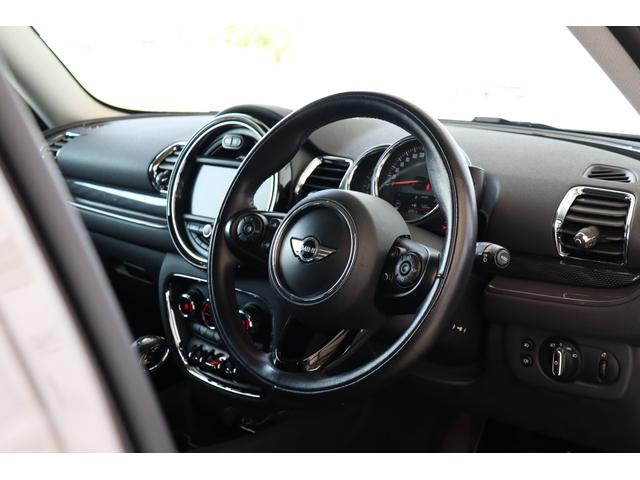 ＭＩＮＩ クーパーＳＤ　クラブマン　衝突軽減ブレーキ・追従クルコン・ナビ・ＤＴＶ・Ｂｌｕｅｔｏｏｔｈ・モード切替・ＥＴＣ・ＵＳＢ・スマートキー・Ｒ１７ＡＷ（13枚目）