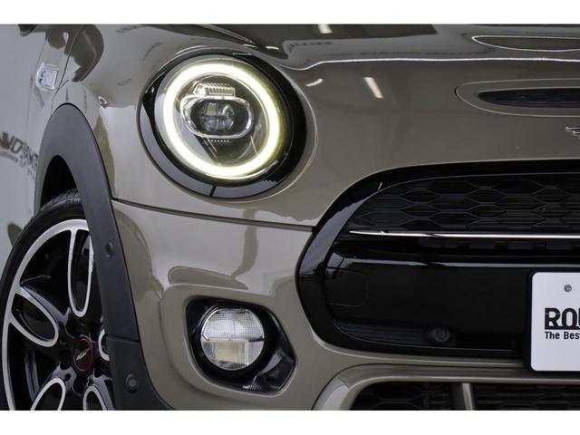 ＭＩＮＩ クーパーＳＤ　ＪＣＷスタイル・衝突軽減ブレーキ・追従クルコン・ＦＲドラレコ・モード切替シートヒーター・ハーフレザー・ナビ・Ｂｌｕｅｔｏｏｔｈ・ＭＩＮＩアプリ・ＵＳＢ・バックカメラ・Ｒ１８ＡＷ・オートライト（6枚目）