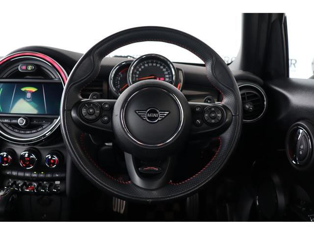 ＭＩＮＩ クーパーＳＤ　ＪＣＷスタイル・衝突軽減ブレーキ・追従クルコン・ＦＲドラレコ・モード切替シートヒーター・ハーフレザー・ナビ・Ｂｌｕｅｔｏｏｔｈ・ＭＩＮＩアプリ・ＵＳＢ・バックカメラ・Ｒ１８ＡＷ・オートライト（17枚目）