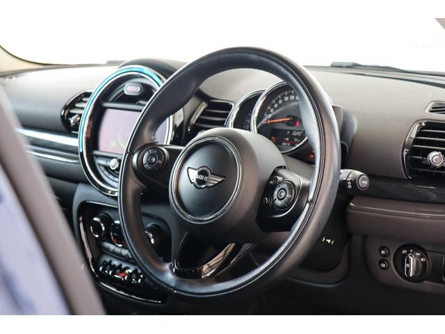 ＭＩＮＩ クーパーＳ　クラブマン　クルーズコントロール・純正ナビ・Ｂｌｕｅｔｏｏｔｈ・ＵＳＢ・バックカメラ・ＥＴＣ・Ｒ１７ＡＷ・ラジオ・スマートキー・モード切替・オートライト・アイドリングストップ（13枚目）