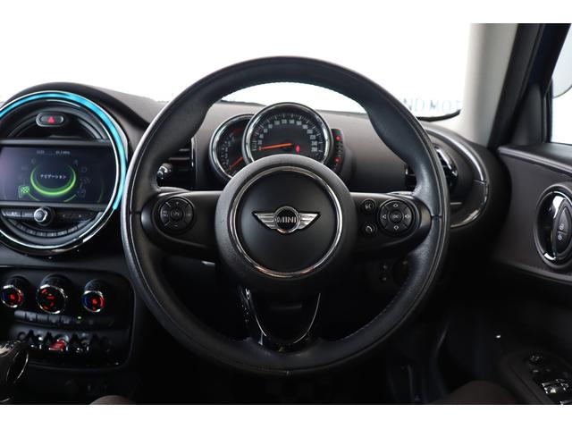 ＭＩＮＩ クーパーＳ　クラブマン　クルーズコントロール・純正ナビ・Ｂｌｕｅｔｏｏｔｈ・ＵＳＢ・バックカメラ・ＥＴＣ・Ｒ１７ＡＷ・ラジオ・スマートキー・モード切替・オートライト・アイドリングストップ（16枚目）