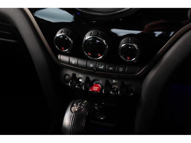 ＭＩＮＩ クーパーＤ　クロスオーバー　衝突軽減ブレーキ・追従クルーズコントロール・バックカメラ・パワートランク・ナビ・Ｂｌｕｅｔｏｏｔｈ・ＦＲドラレコ・オートライト・Ｒ１８ＡＷ・ＥＴＣ・ＵＳＢ・ＡＵＸ・ルーフレール（27枚目）