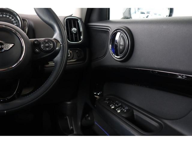 ＭＩＮＩ クーパーＤ　クロスオーバー　衝突軽減ブレーキ・追従クルーズコントロール・バックカメラ・パワートランク・ナビ・Ｂｌｕｅｔｏｏｔｈ・ＦＲドラレコ・オートライト・Ｒ１８ＡＷ・ＥＴＣ・ＵＳＢ・ＡＵＸ・ルーフレール（29枚目）