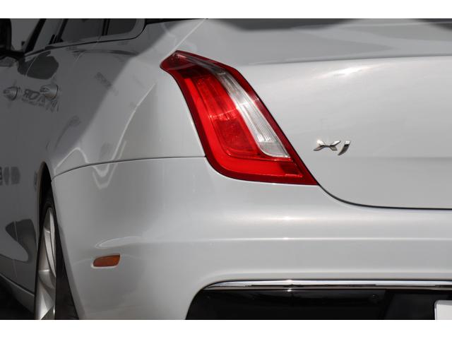 XJ XJ プレミアムラグジュアリー サンルーフ・メリディアン・inControlアプリ・バーチャルコックピット・ASL・ASPC・衝突軽減ブレーキ・追従クルコン・BSA・地ナビ・Bluetooth・ドラレコ・シートヒーター/クーラー(9枚目)