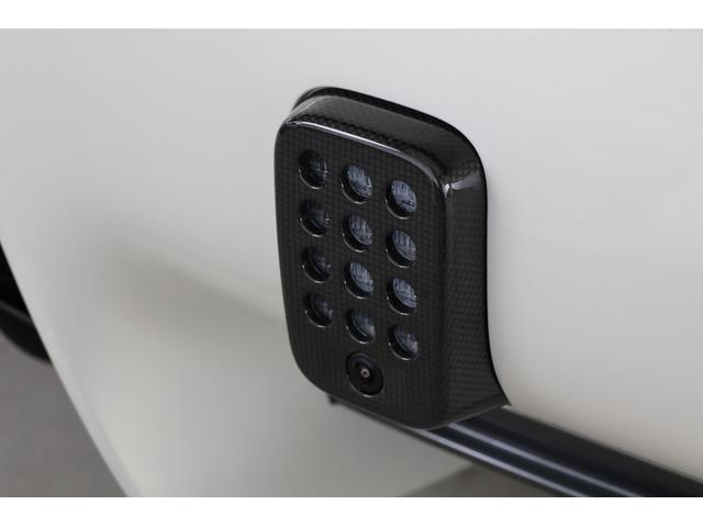 Ｆ１２ベルリネッタ ベースグレード　ＯＰ１０００・Ｂｉａｎｃｏ　Ｉｔａｌｉａ・カーボンファイバー製スタイルレーシングシート（Ｍ）・ＡＦＳヘッドライトシステム・２０インチ鍛造・ＬＥＤ付カーボンファイバー製ドライバーゾーン（15枚目）