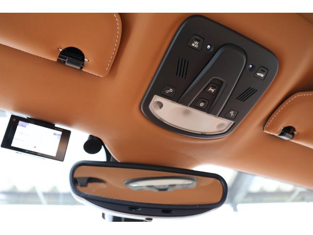 Ｆ１２ベルリネッタ ベースグレード　ＯＰ１０００・Ｂｉａｎｃｏ　Ｉｔａｌｉａ・カーボンファイバー製スタイルレーシングシート（Ｍ）・ＡＦＳヘッドライトシステム・２０インチ鍛造・ＬＥＤ付カーボンファイバー製ドライバーゾーン（30枚目）