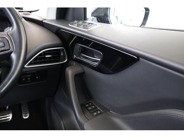 Ｆペイス ピュア　メリディアンサウンド・衝突軽減ブレーキ・クルコン・ＬＫＡ・ＢＳＡ・ＡＳＰＣ・３６０度カメラ・モード切替・地ナビ・ＦＲドラレコ・レーダー・Ｐトランク・Ｐシート・シートヒーター・Ｒ１８ＡＷ（30枚目）